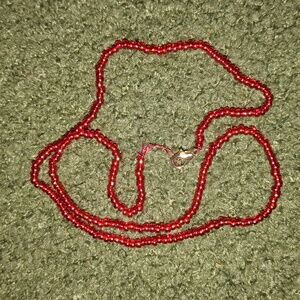 Beaded Choker, Red ♥️